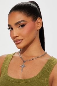 Don't Break Your Promise Necklace - Silver sold by Fashion Nova