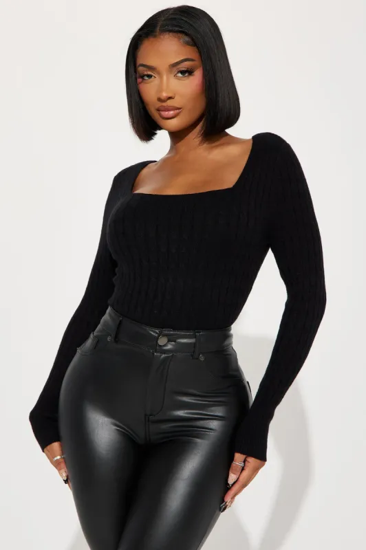 Logan Sweater Top - Black sold by Fashion Nova