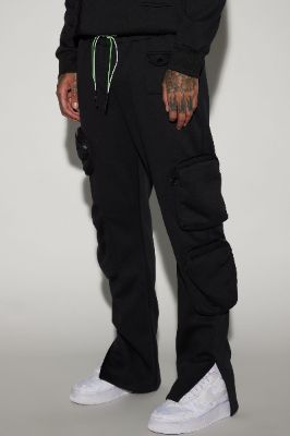 Pockets Always Full Cargo Sweatpants - Black sold by Fashion Nova