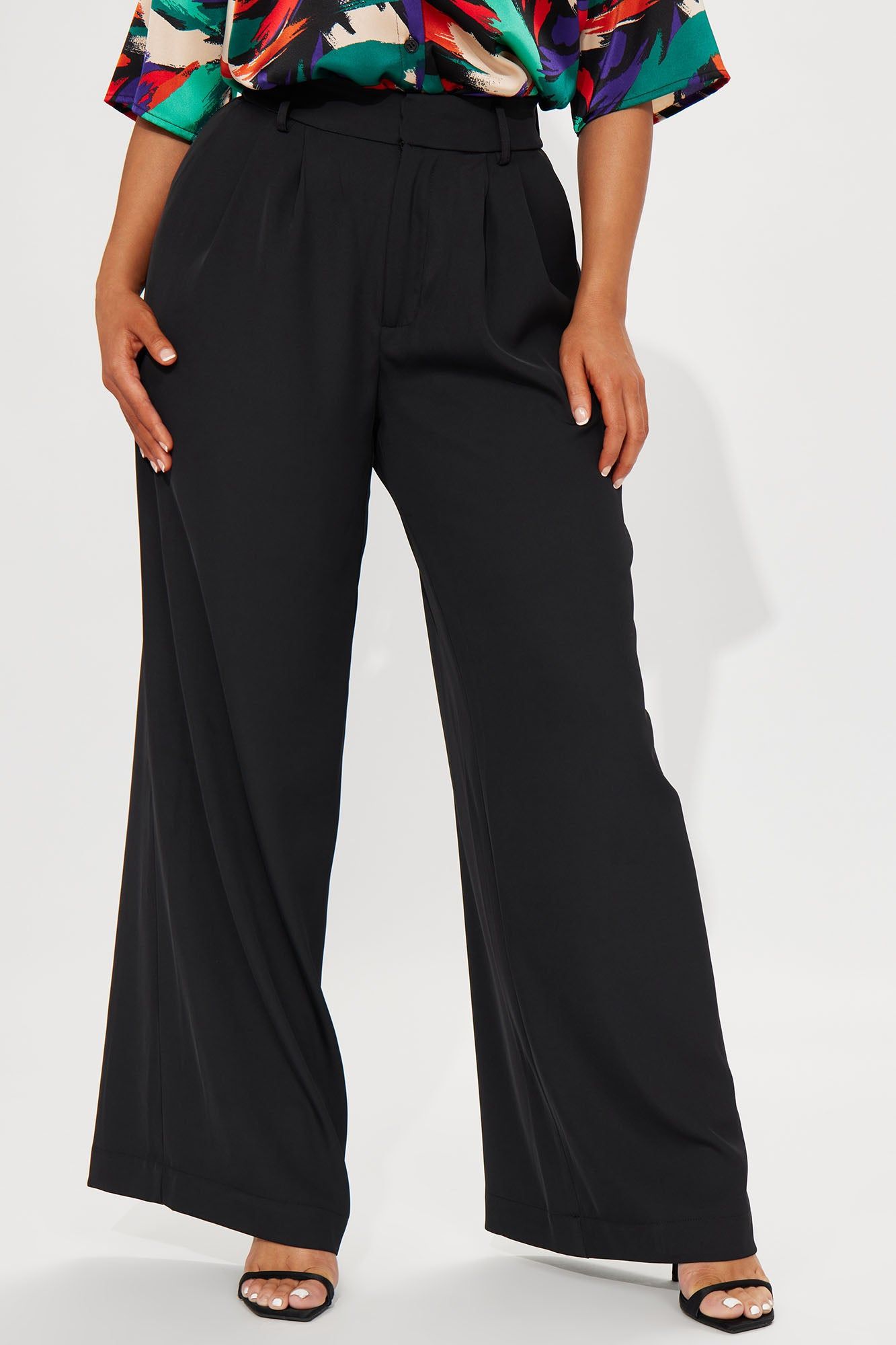 Petite Faye Wide Leg Trouser - Black sold by Fashion Nova