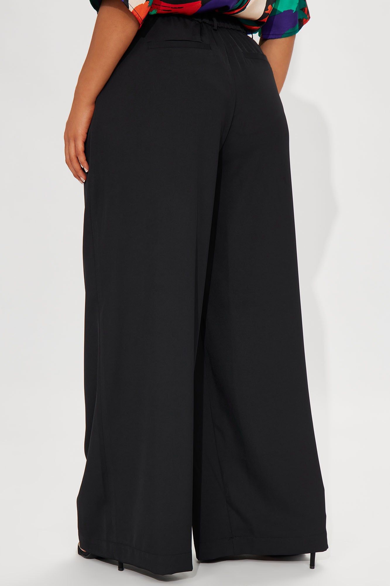 Petite Faye Wide Leg Trouser - Black sold by Fashion Nova product image thumbnail 2