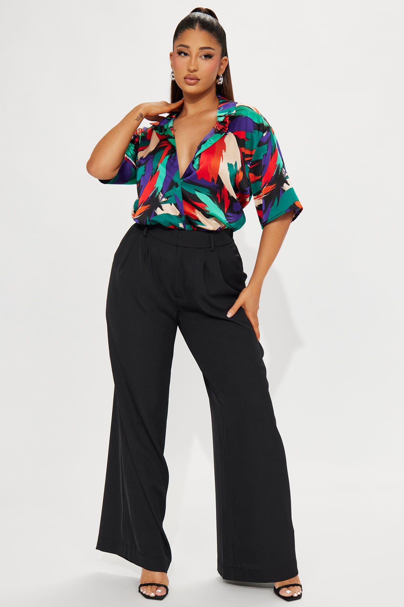 Petite Faye Wide Leg Trouser - Black sold by Fashion Nova product image thumbnail 3