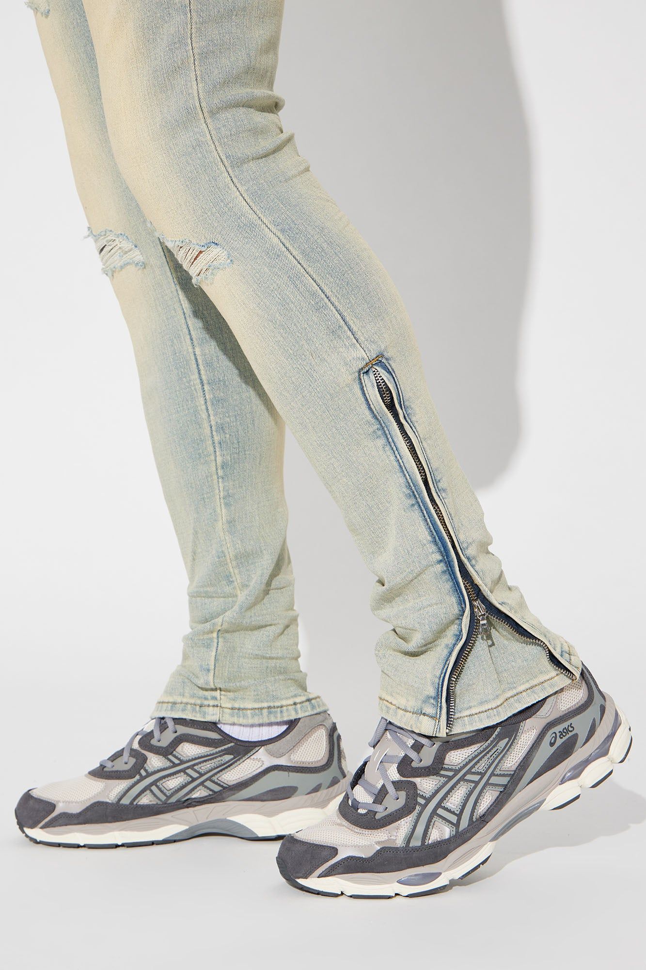 Pull Up Stacked Skinny Jeans - Vintage Blue Wash sold by Fashion Nova product image thumbnail 4