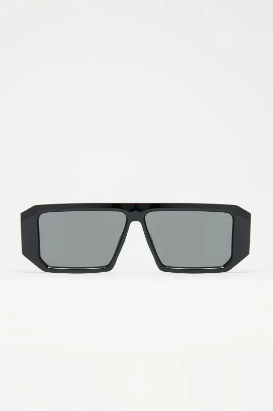 Electric Neighbor Sunglasses - Black/Smoke sold by Fashion Nova