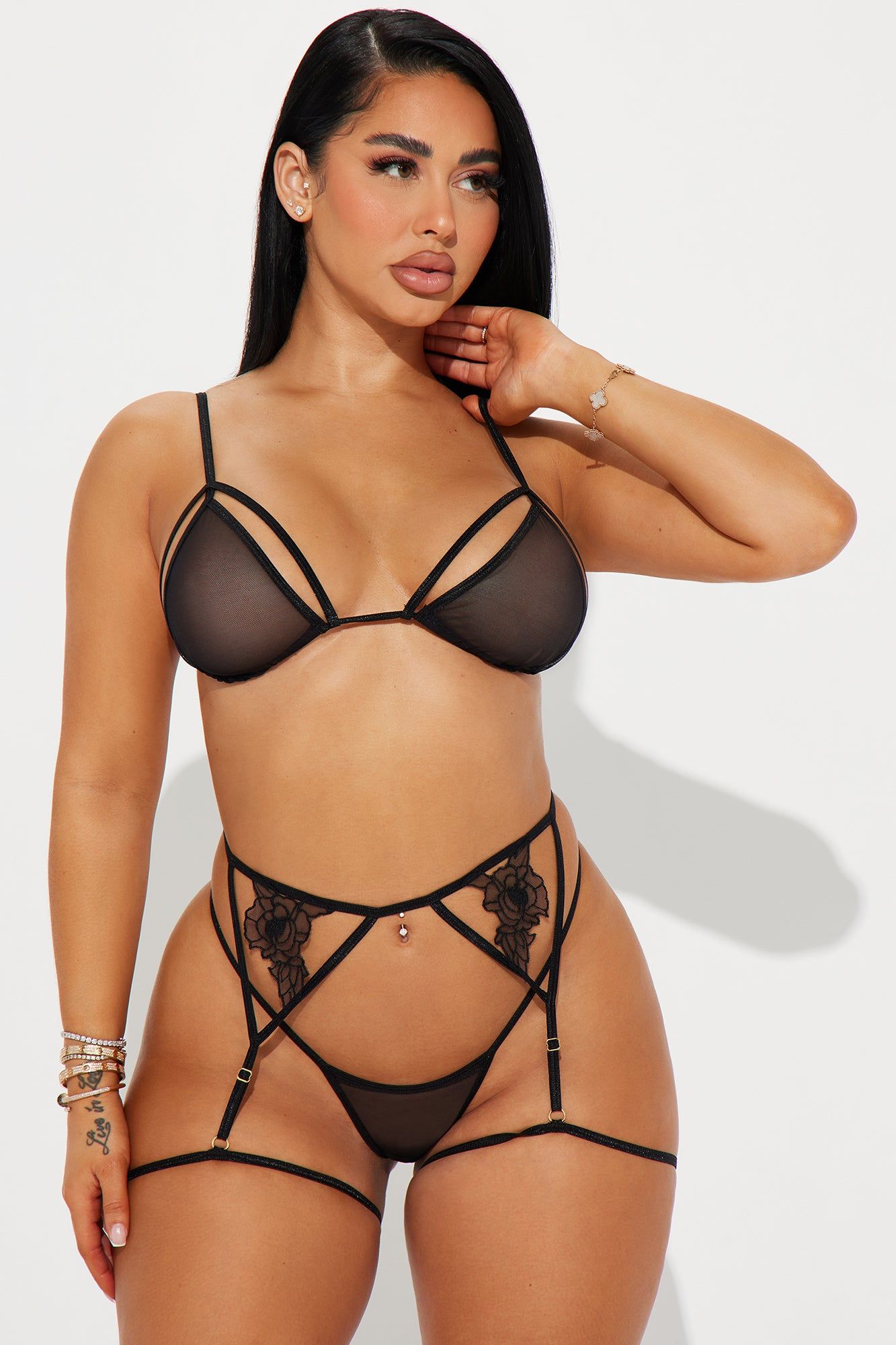 Beautiful Nightmare Mesh 3 Piece Garter Set - Black sold by Fashion Nova