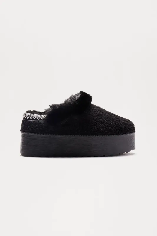 So Tuned In Platform Slippers - Black sold by Fashion Nova