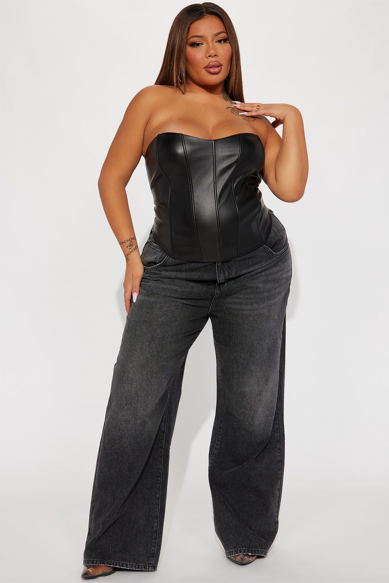 The West End Drop Waist Baggy Jeans - Black Wash sold by Fashion Nova product image thumbnail 4