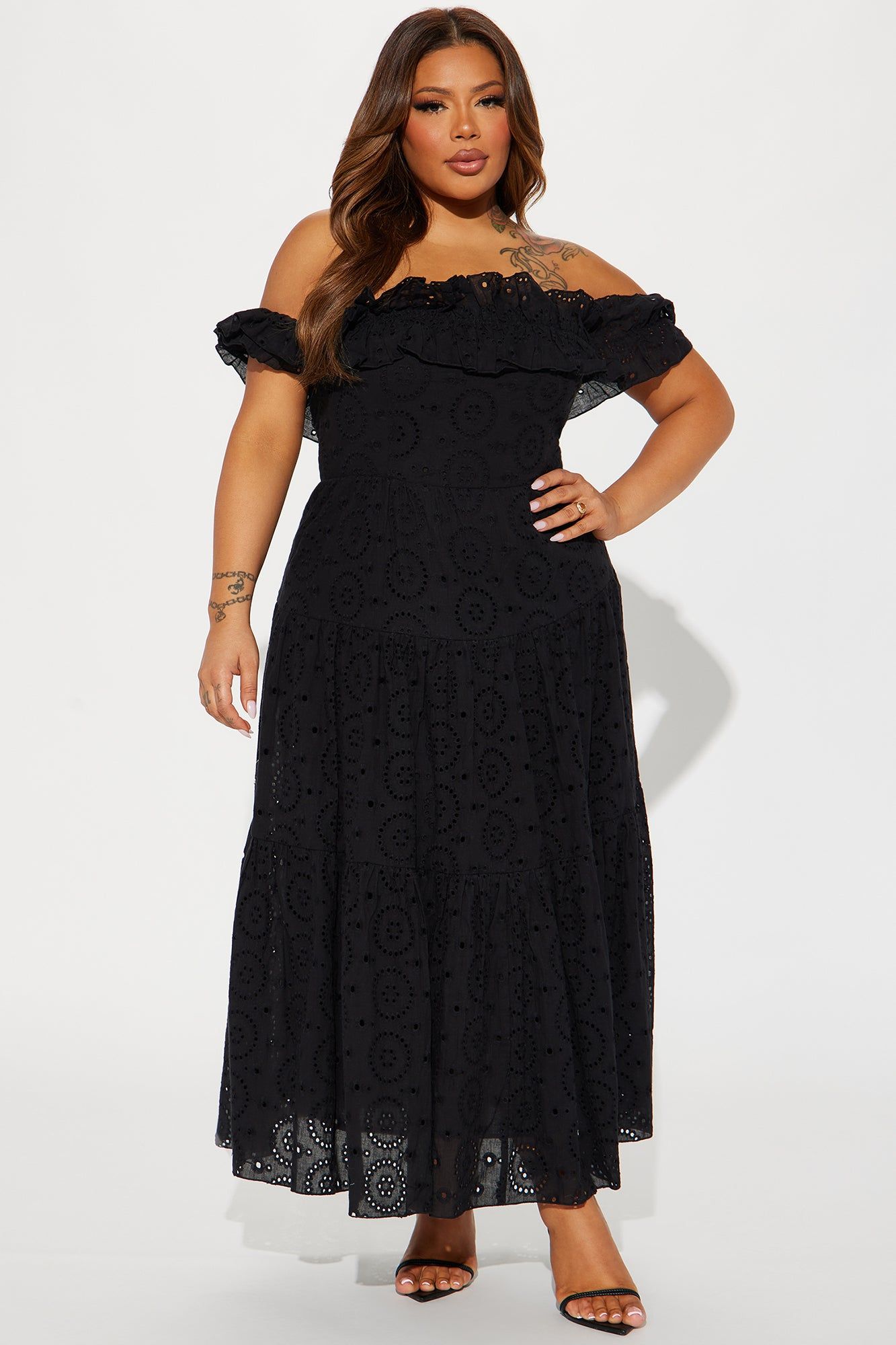 Stephanie Tiered Maxi Dress - Black sold by Fashion Nova product image thumbnail 4