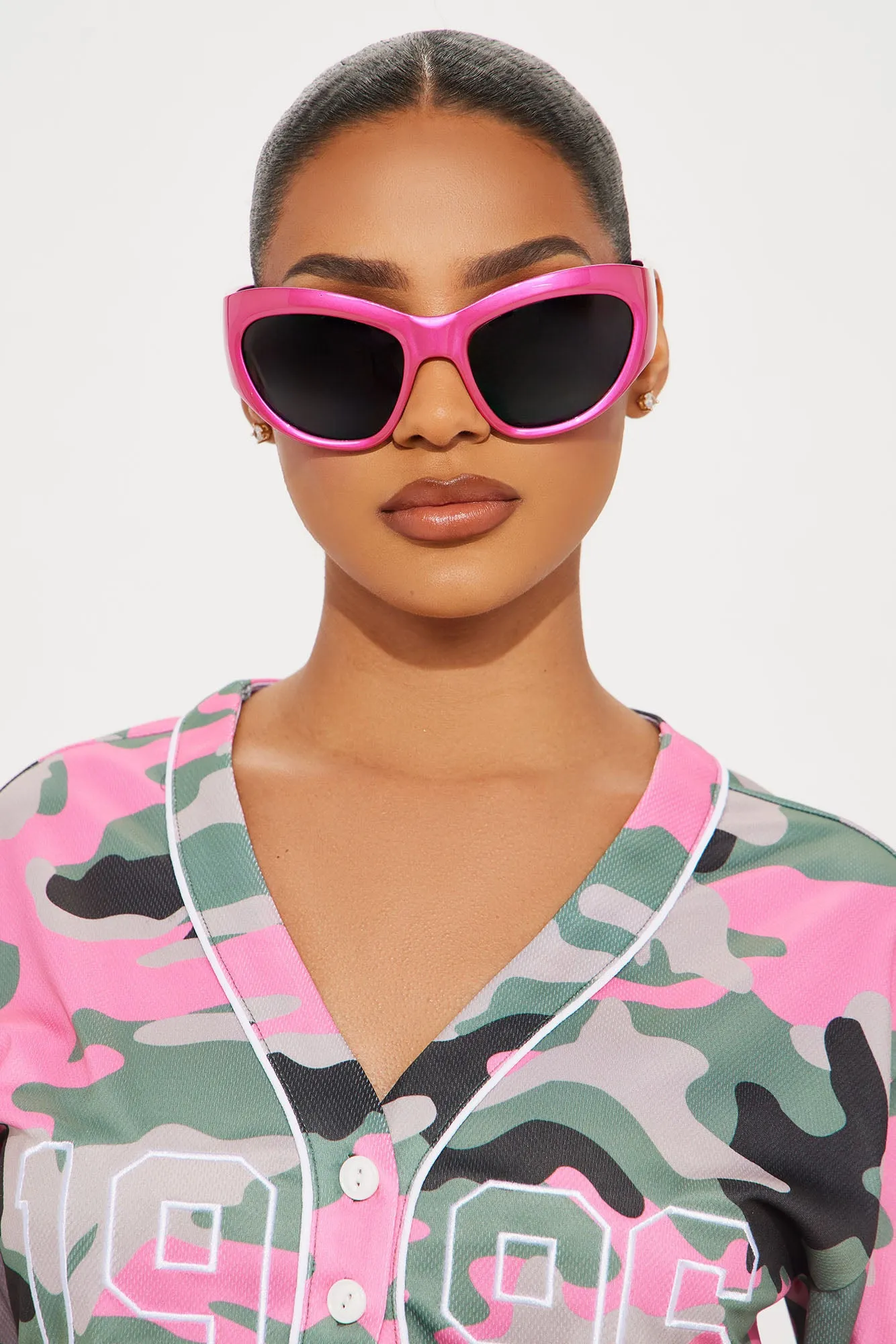 Set The Trend Sunglasses - Hot Pink sold by Fashion Nova product image thumbnail 2