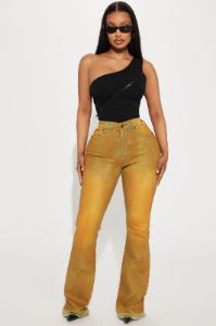 Zaraiah Zipper Bodysuit - Black sold by Fashion Nova