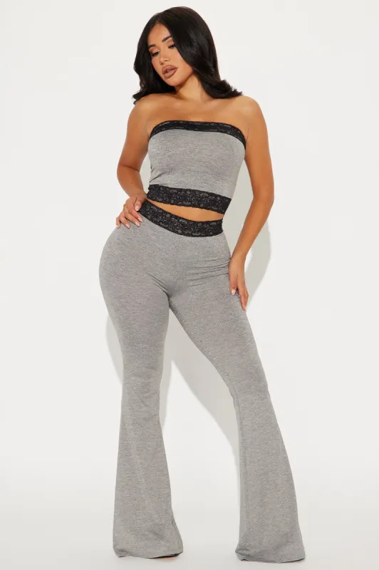 On An Errand Run Pant Set - Heather Grey sold by Fashion Nova