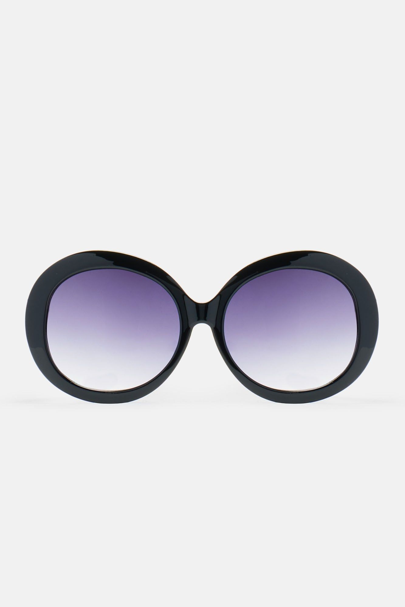 Classy Blair Sunglasses - Black/Smoke sold by Fashion Nova product image thumbnail 2