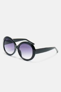Classy Blair Sunglasses - Black/Smoke sold by Fashion Nova
