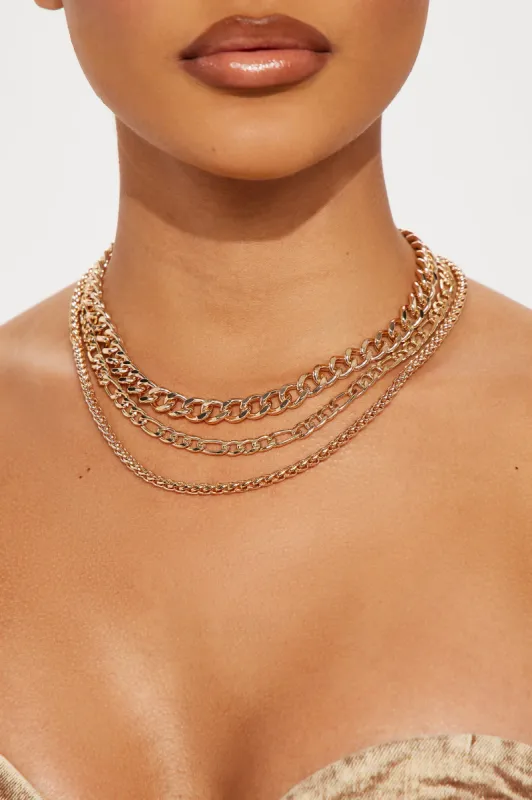 Gold On Me Necklace - Gold sold by Fashion Nova