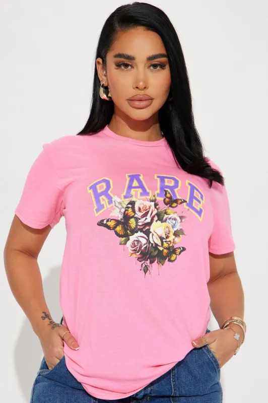 Rare To Find Graphic Tshirt - Pink sold by Fashion Nova