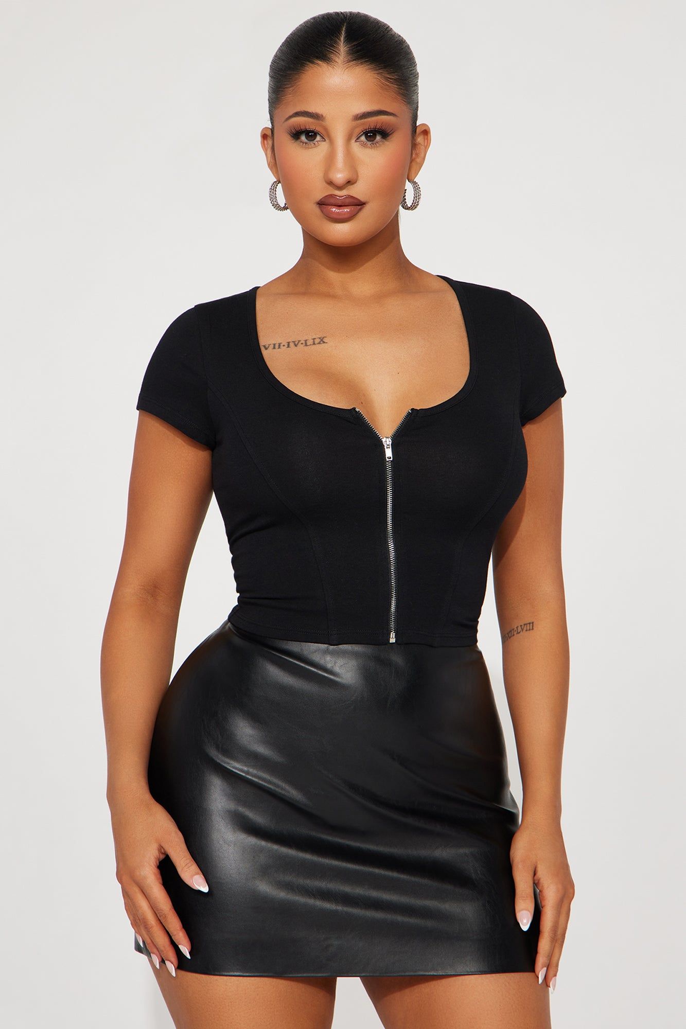 Harper Scoop Neck Top - Black sold by Fashion Nova