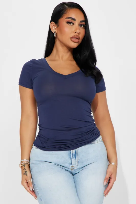 Jess V Neck Short Sleeve Top - Navy sold by Fashion Nova