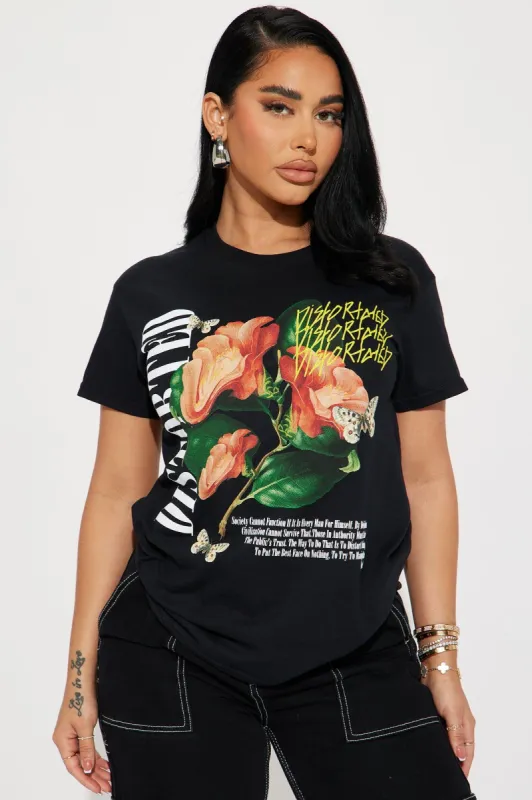 Distorted Love Graphic Tshirt - Black sold by Fashion Nova