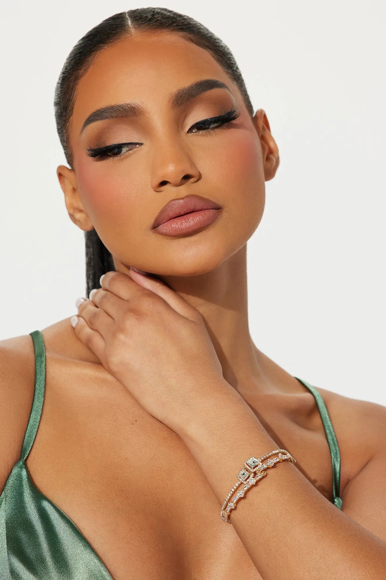 Enchanted Evening Bracelet Set - Gold sold by Fashion Nova product image thumbnail 2