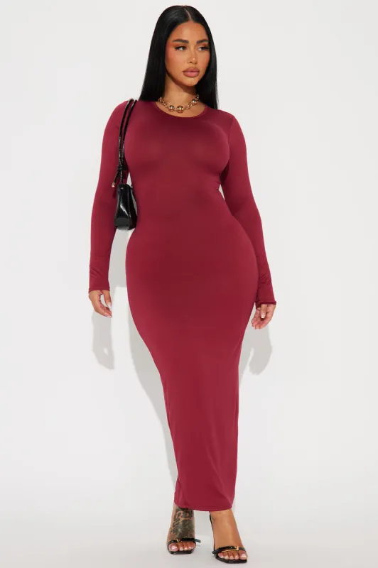 Jeanne Maxi Dress - Burgundy sold by Fashion Nova