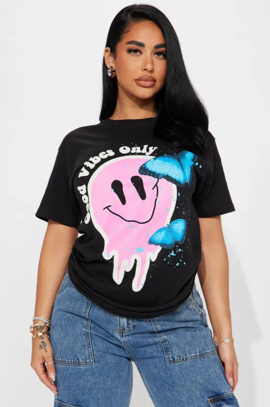 Good Vibes Smiley Tshirt - Black sold by Fashion Nova