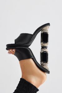 Ultimate Queen Mules - Black sold by Fashion Nova