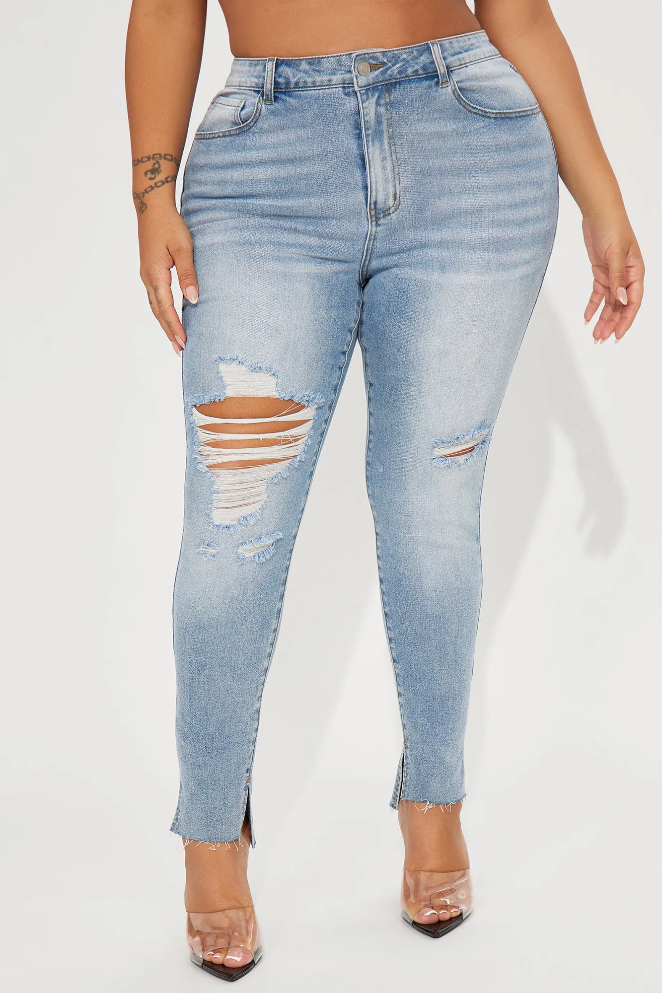 Standout Stretch Ripped Skinny Jeans - Light Wash sold by Fashion Nova product image thumbnail 5