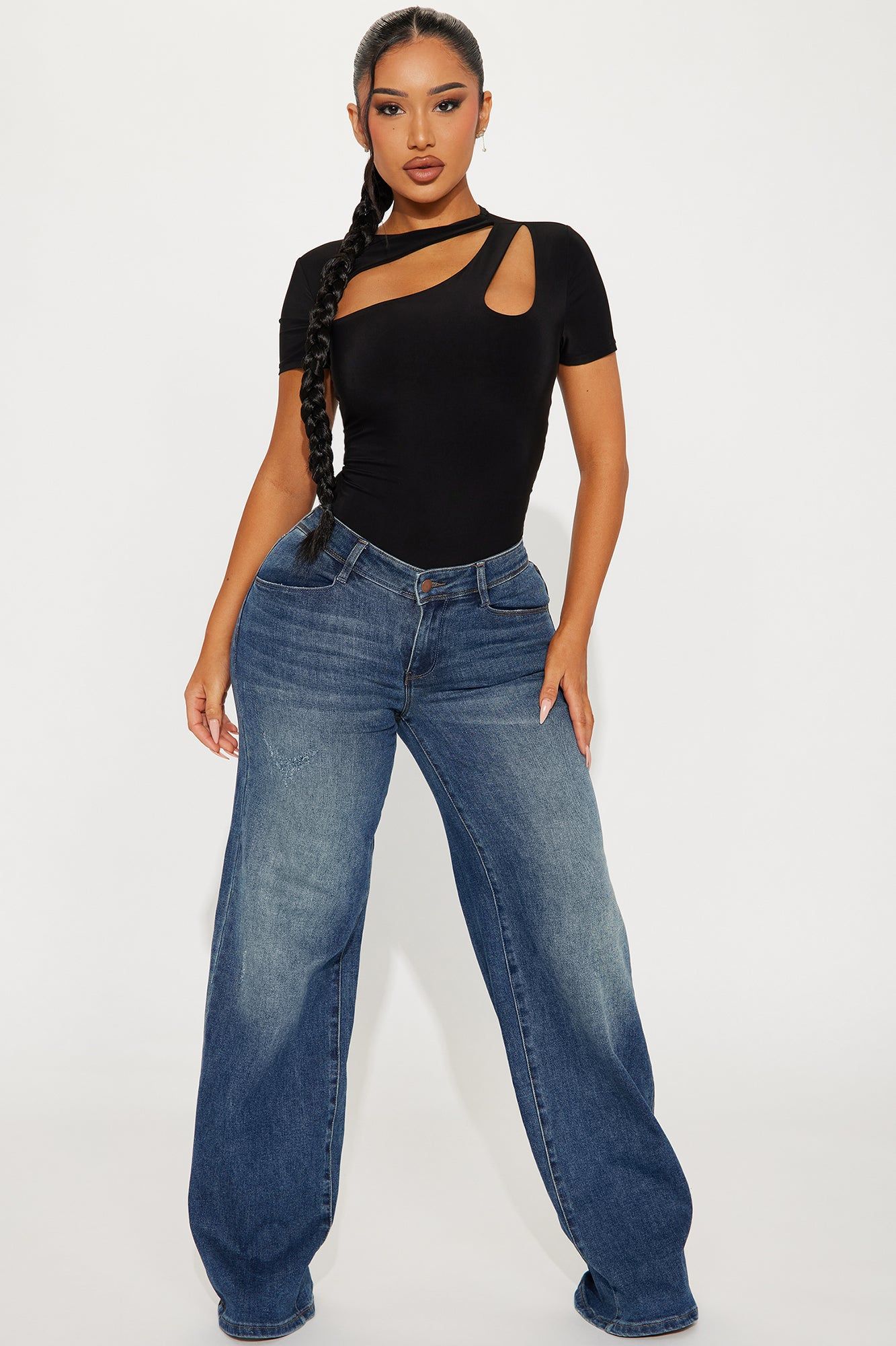 Keilani Short Sleeve Bodysuit - Black sold by Fashion Nova product image thumbnail 2