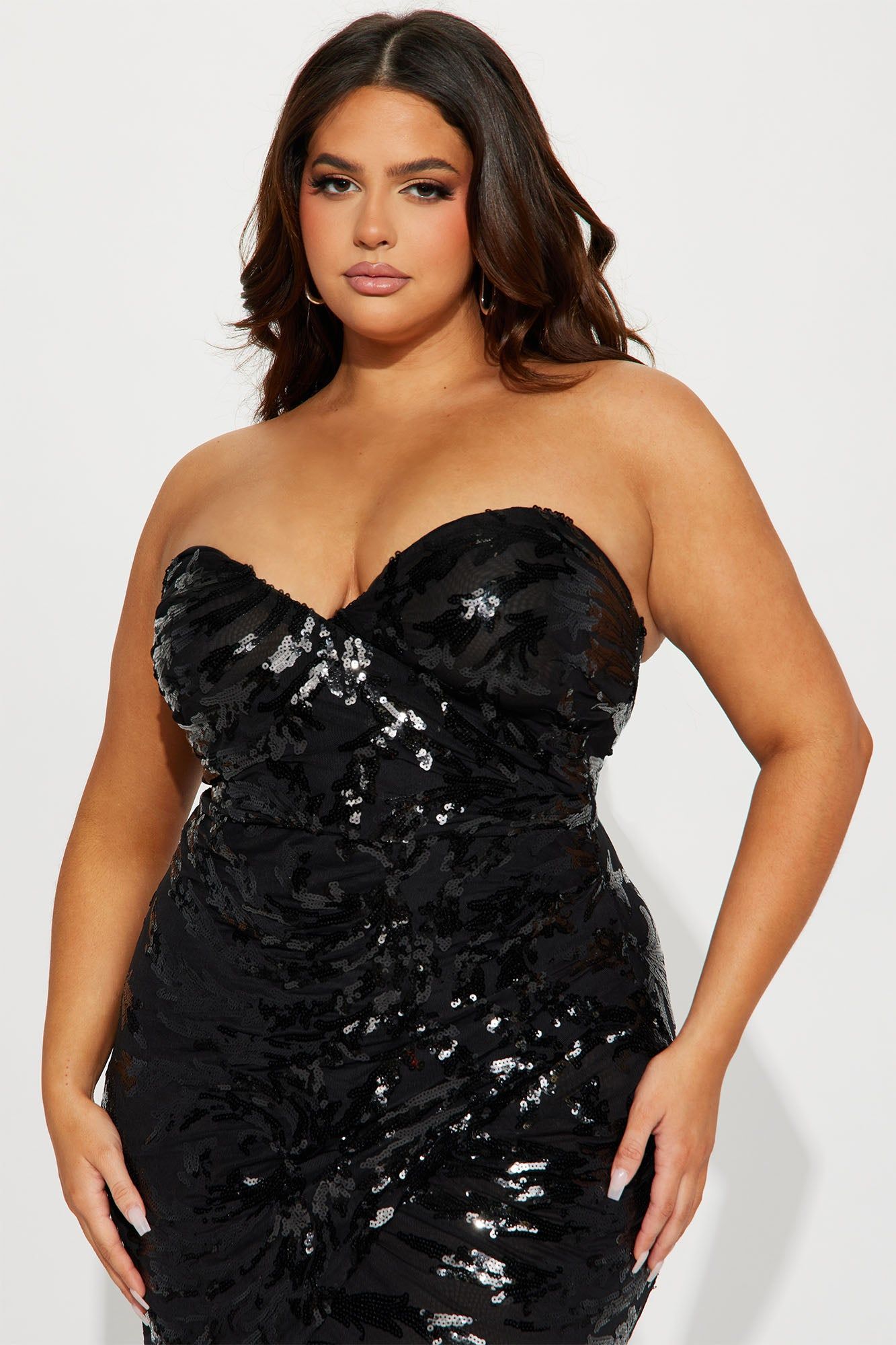 Luxury Sequin Maxi Dress - Black sold by Fashion Nova product image thumbnail 5