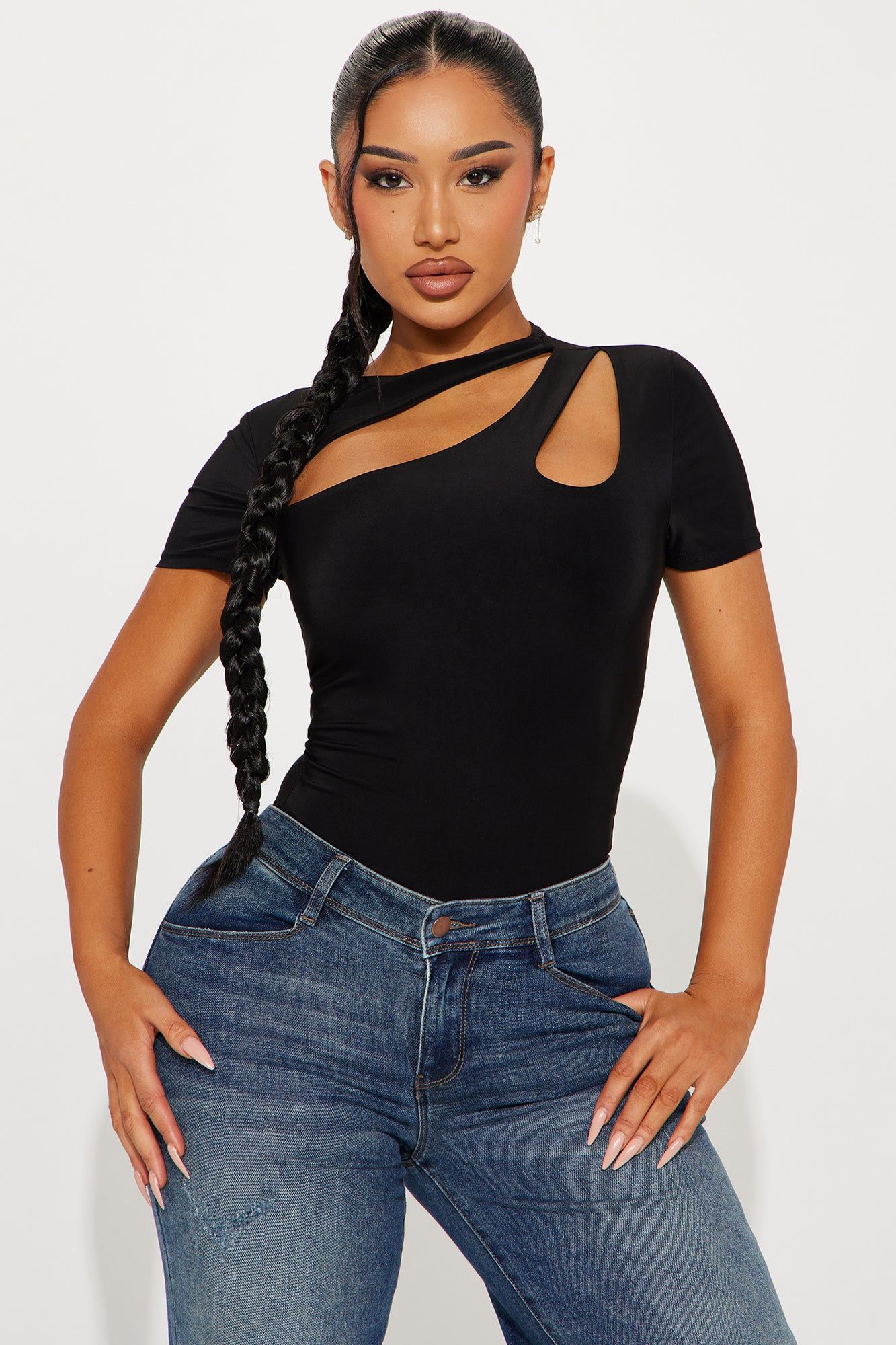 Keilani Short Sleeve Bodysuit - Black sold by Fashion Nova product image thumbnail 3