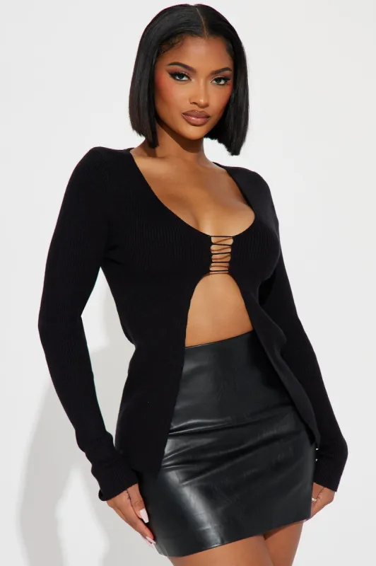 Breezy Feelings Sweater Top - Black sold by Fashion Nova