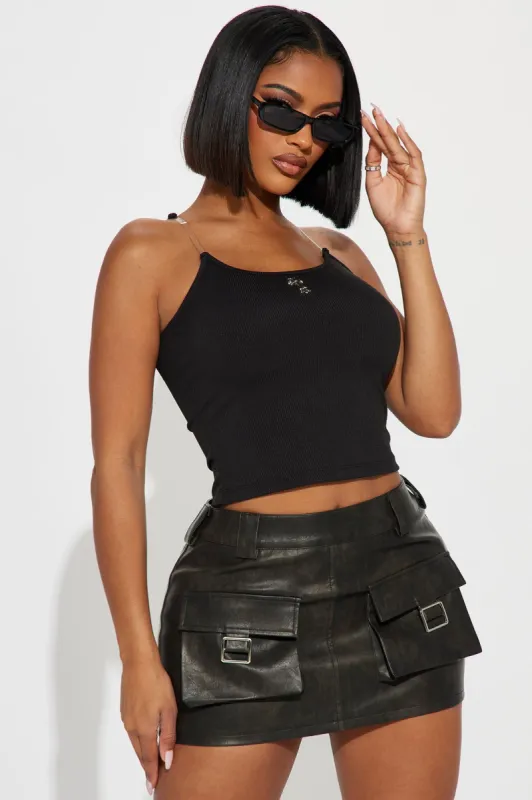 Angelina Ribbed Top - Black sold by Fashion Nova