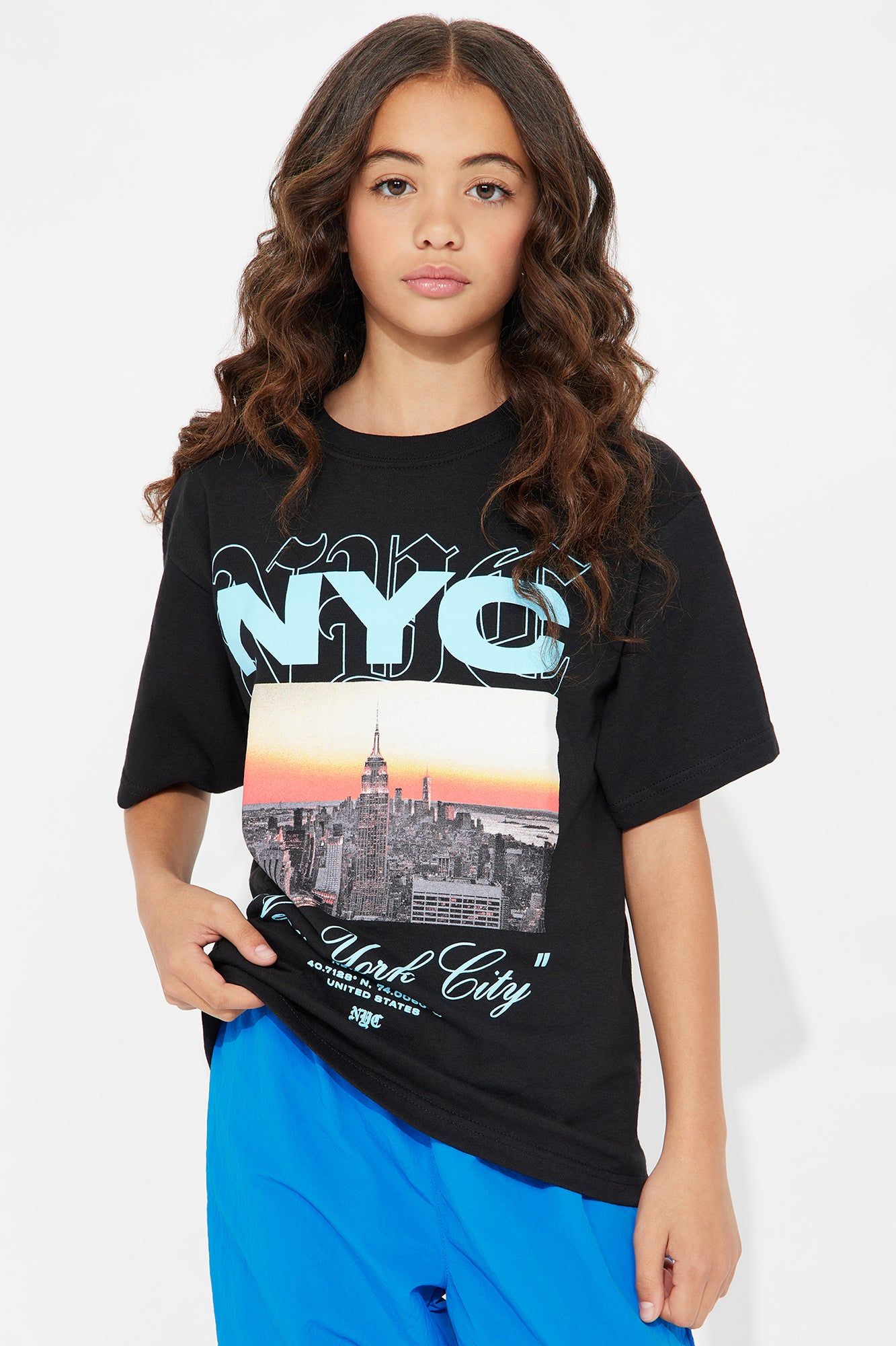 Mini Where Dreams Begin NYC T-Shirt - Black sold by Fashion Nova