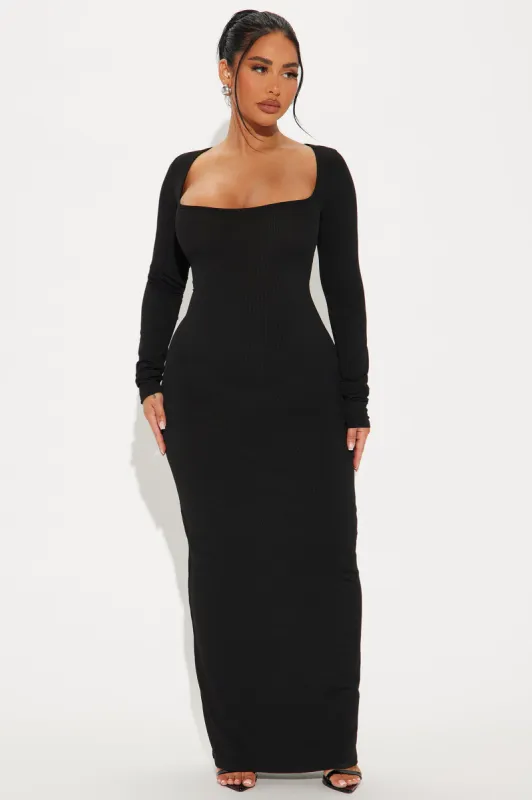 Brooklyn Long Sleeve Maxi Dress - Black sold by Fashion Nova