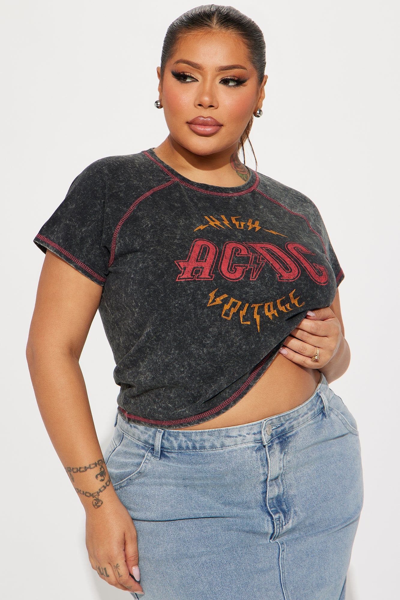 High Voltage ACDC Washed Fitted Tee - Black Wash sold by Fashion Nova product image thumbnail 5