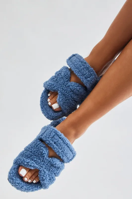 Staying Close Slippers - Blue sold by Fashion Nova