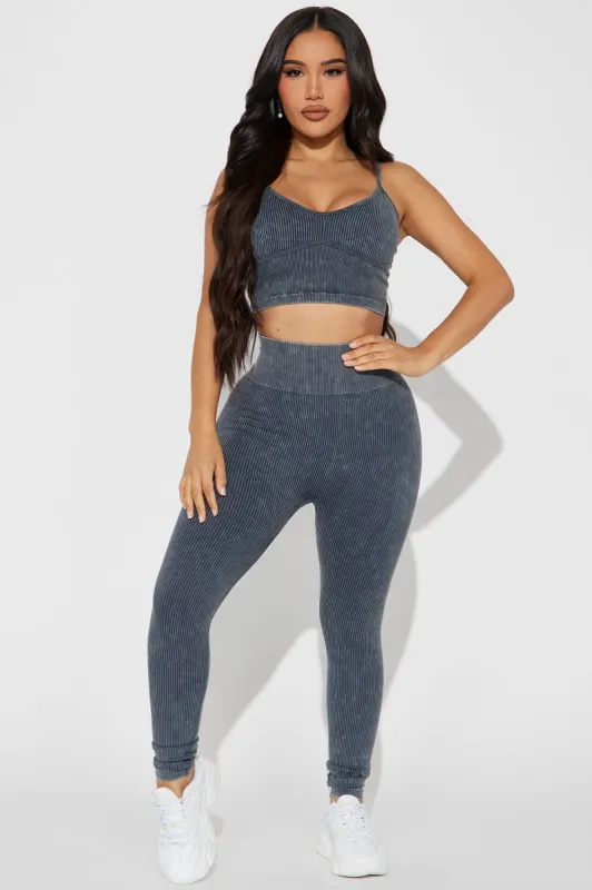 Low Intensity Workouts Active Set - Black sold by Fashion Nova