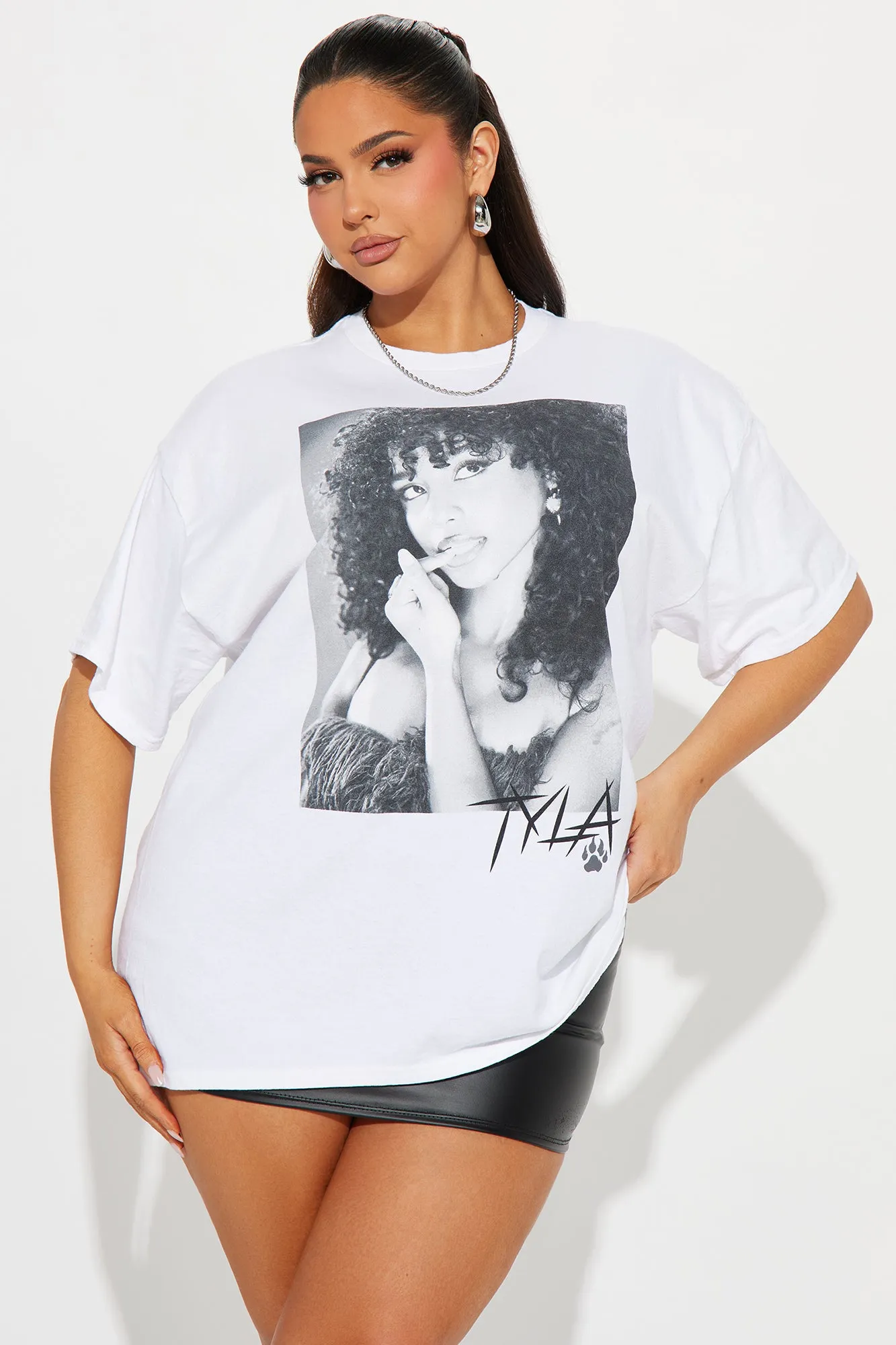 Tyla Up Close Washed Tee - White sold by Fashion Nova product image thumbnail 4