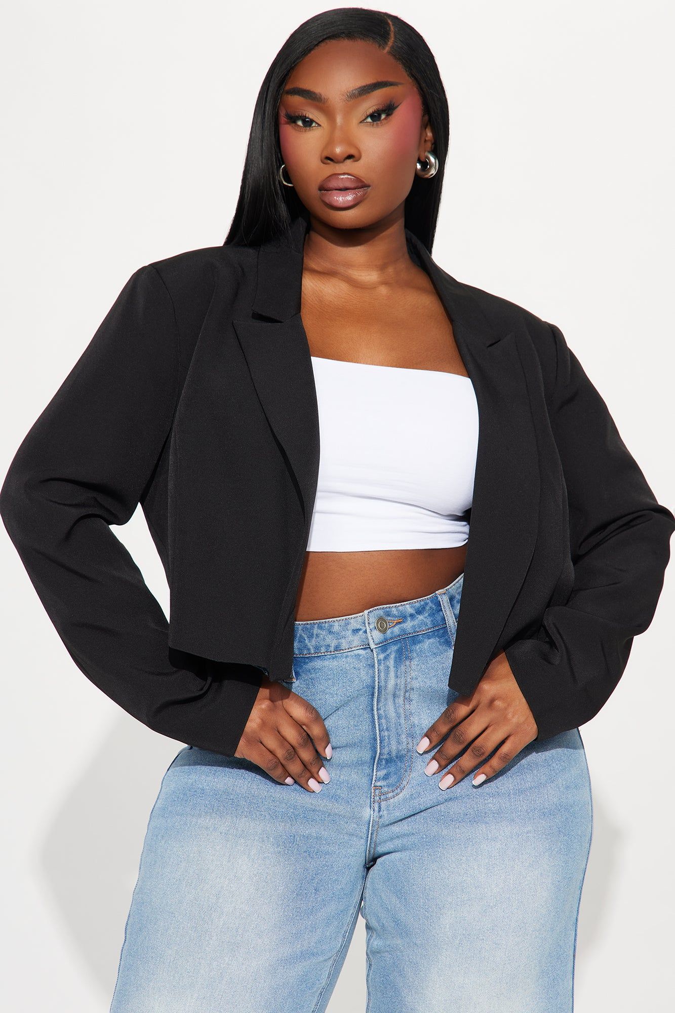 Street Smart Cropped Blazer - Black sold by Fashion Nova product image thumbnail 4