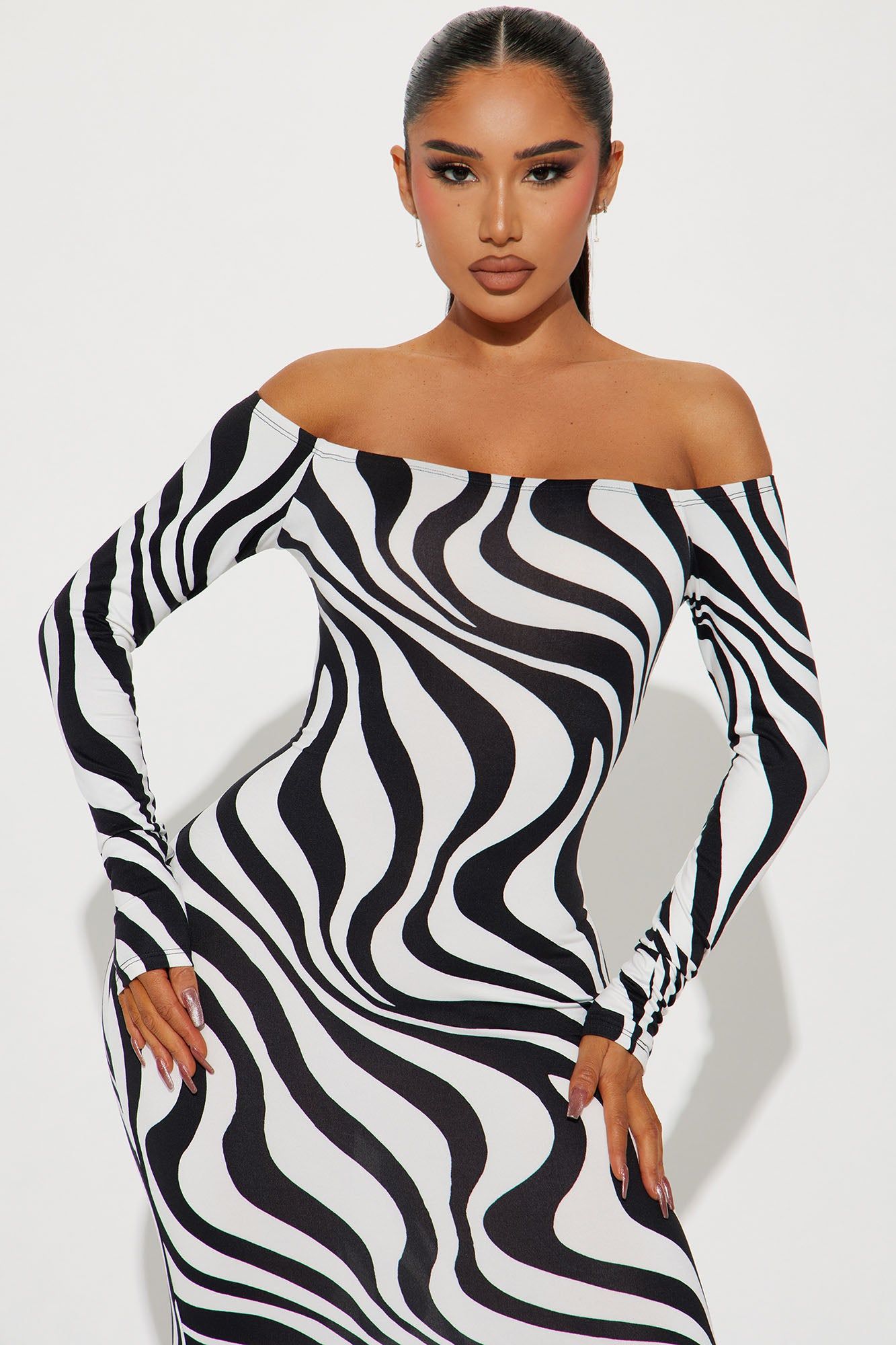 Camila Off Shoulder Midi Dress - Black/White sold by Fashion Nova product image thumbnail 2
