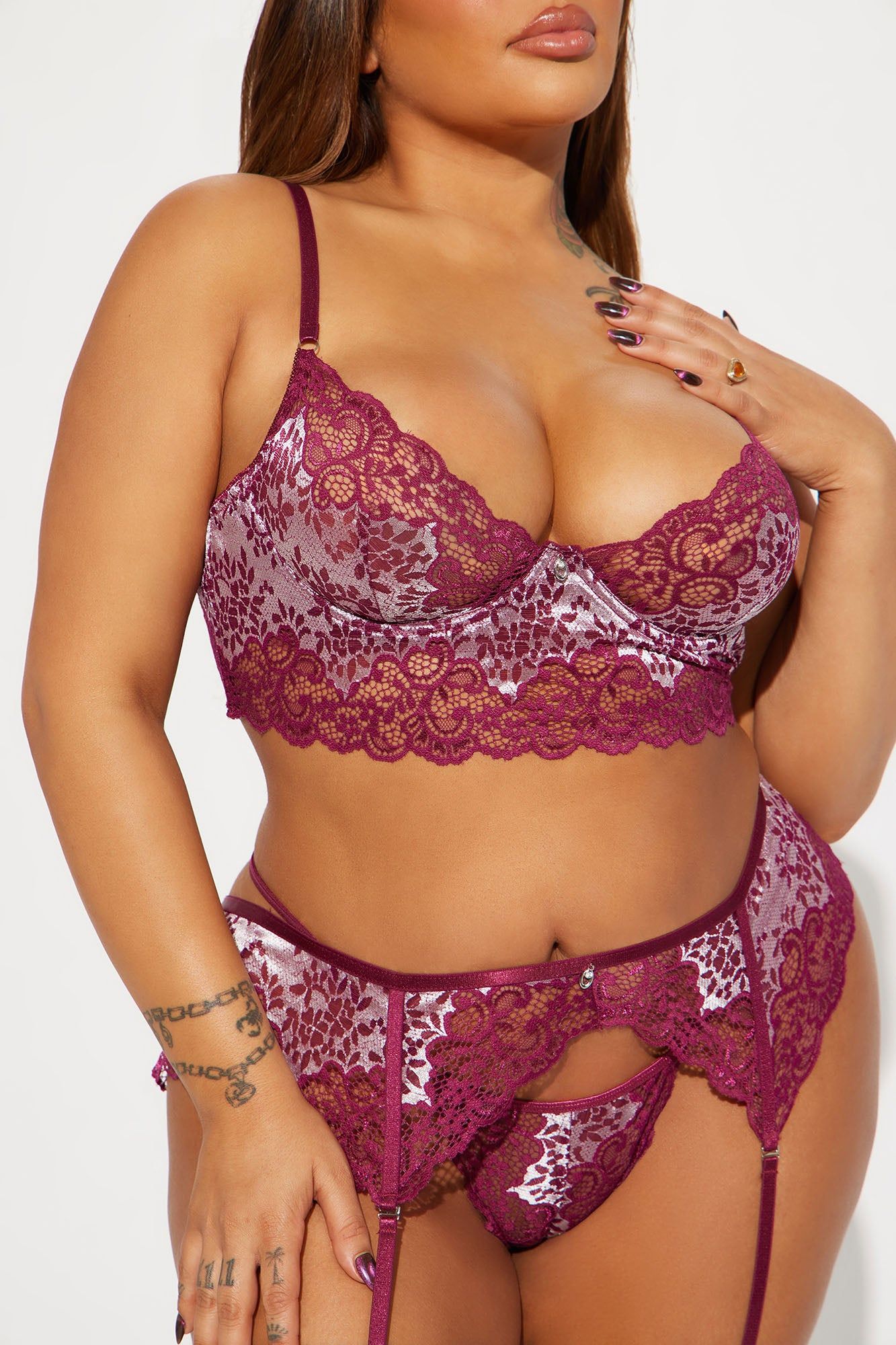 Radiant Blossom Lace 3 Piece Garter Set - Wine sold by Fashion Nova product image thumbnail 5