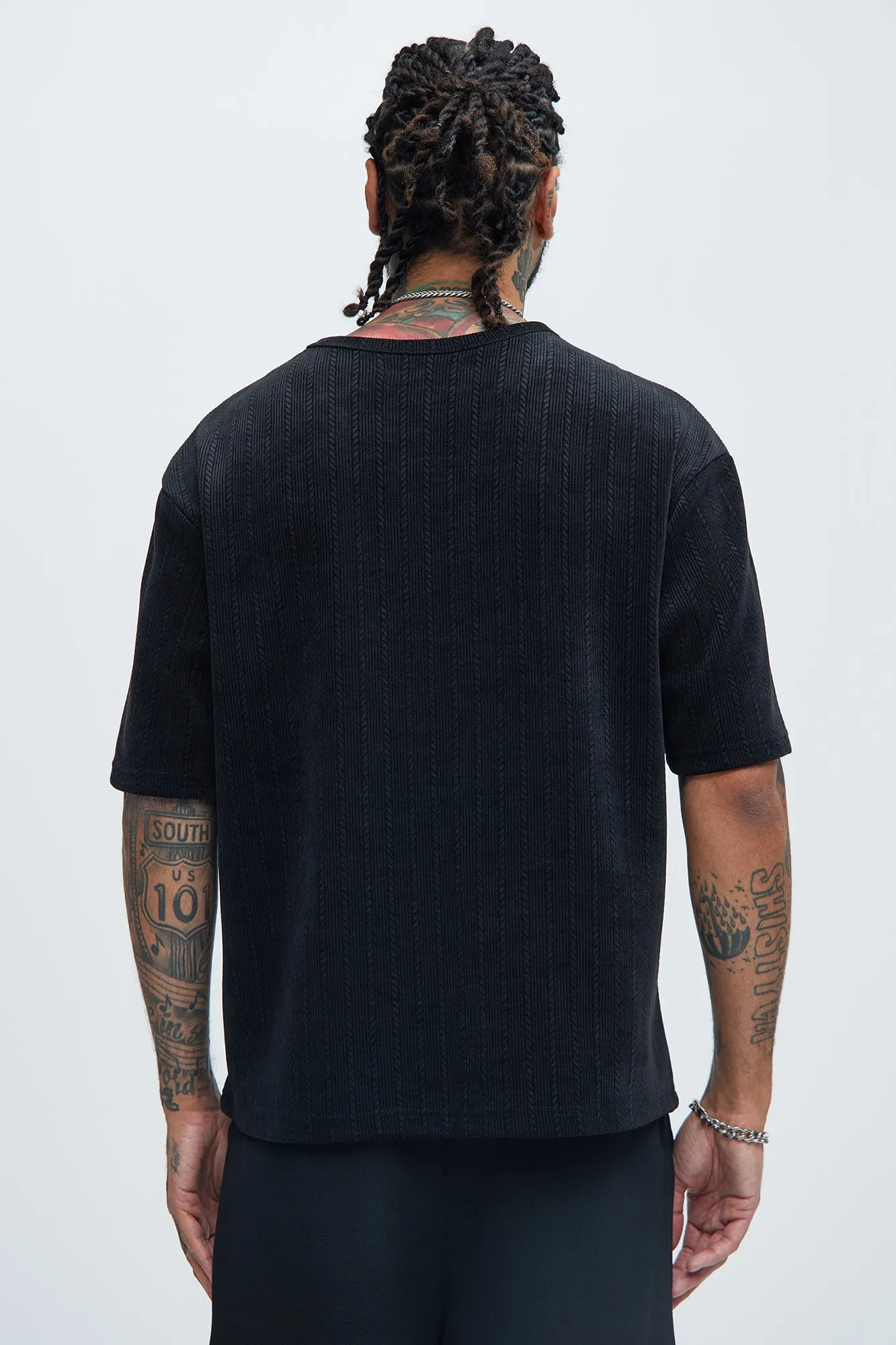 Cefalo Sweater Textured Relaxed Short Sleeve Tee - Black sold by Fashion Nova product image thumbnail 4