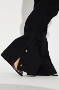 She's a Keeper Cargo Pant - Black sold by Fashion Nova