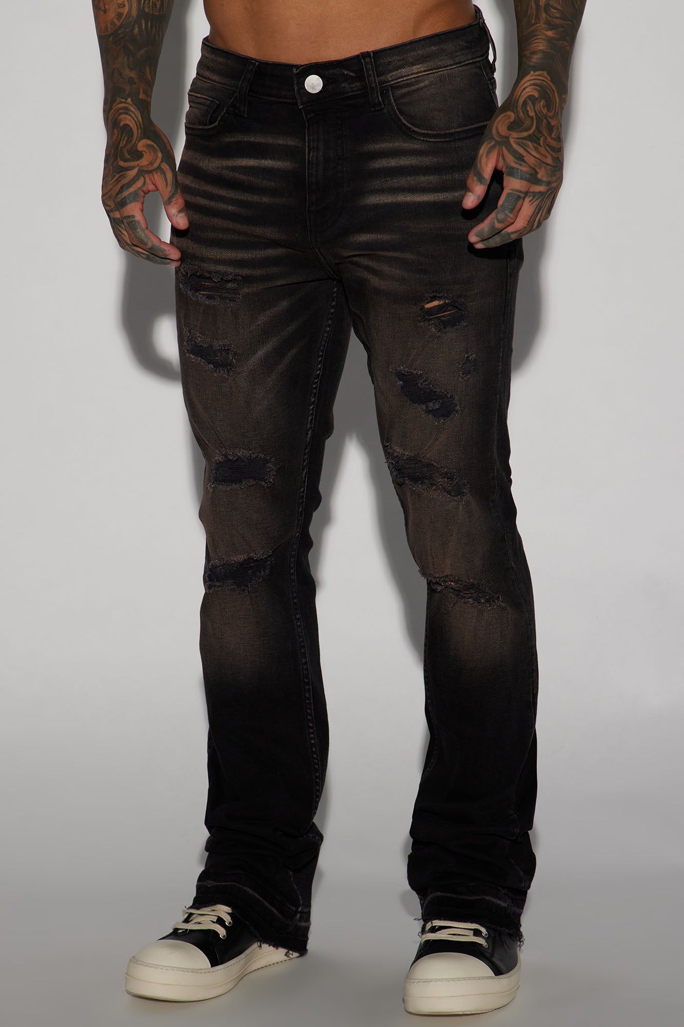 Nonchalant Distressed Stacked Skinny Flare Jeans - Black/Brown sold by Fashion Nova product image thumbnail 4