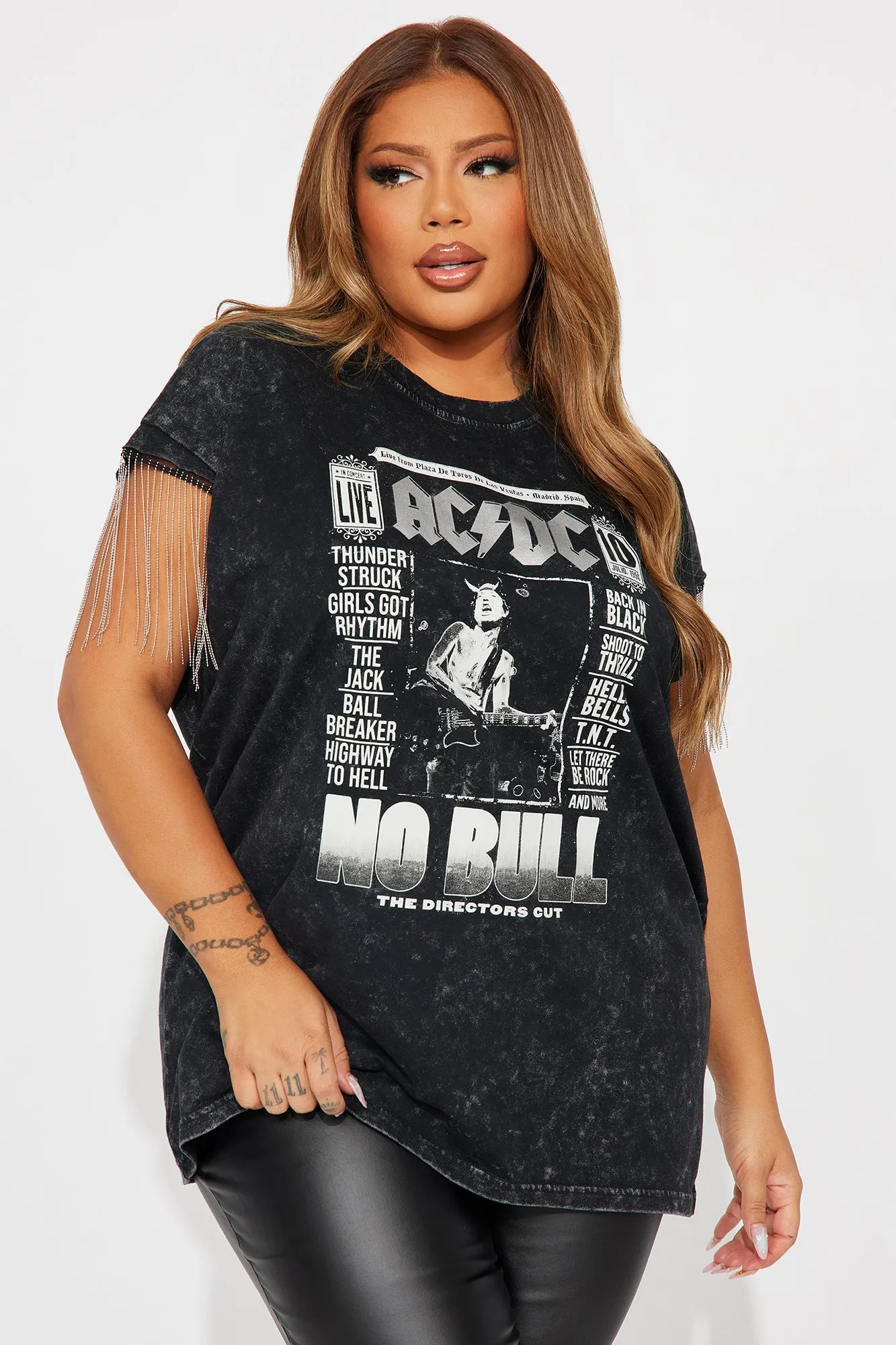 ACDC Chain Fringe Washed Tee - Black Wash sold by Fashion Nova product image thumbnail 4