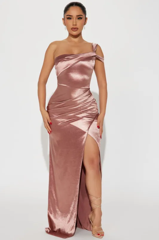 Sloane Satin Maxi Dress - Mauve sold by Fashion Nova
