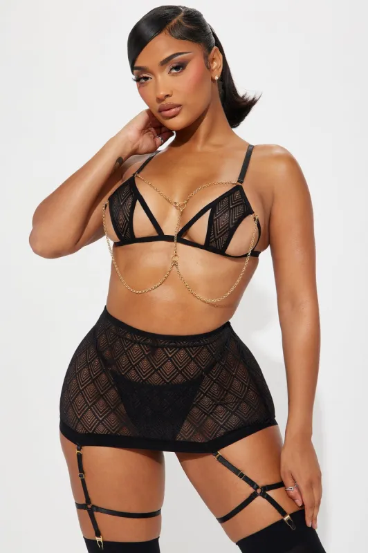 On The Climax 3 Piece Garter Set - Black sold by Fashion Nova