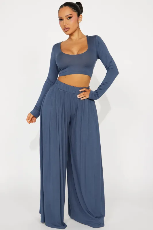 Robyn Pant Set - Blue sold by Fashion Nova