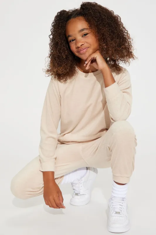 Mini On My Time Pant Set - Taupe sold by Fashion Nova