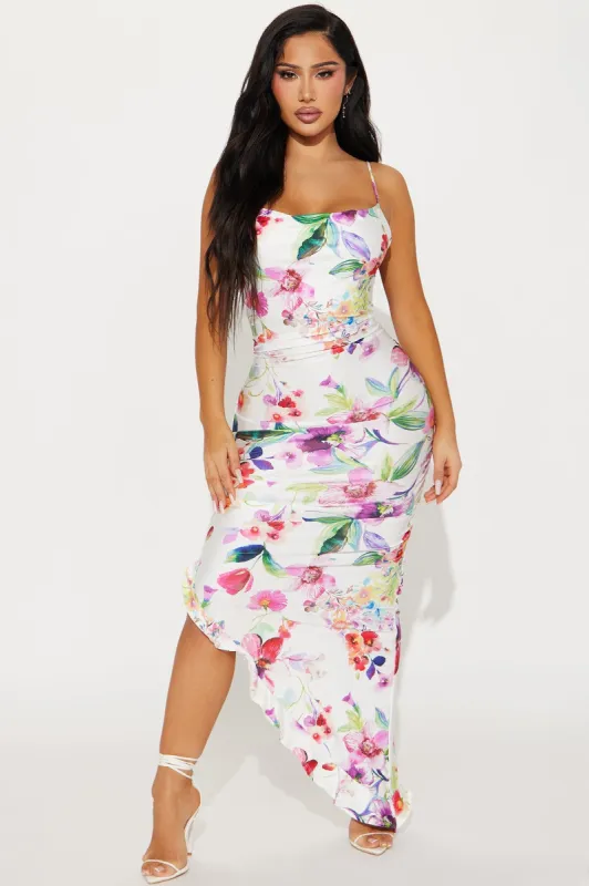 Nia Floral Maxi Dress - Off White sold by Fashion Nova